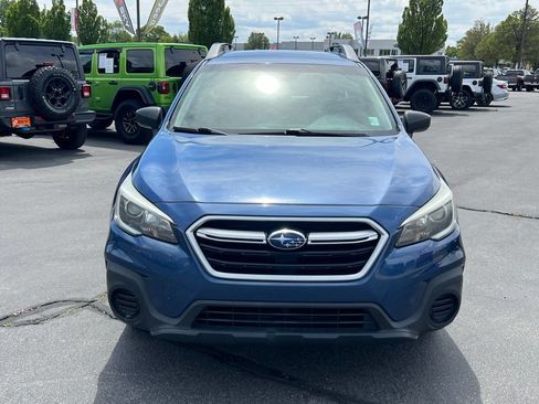 Used 2019 Subaru Outback 2.5i AWD/4WD image 4