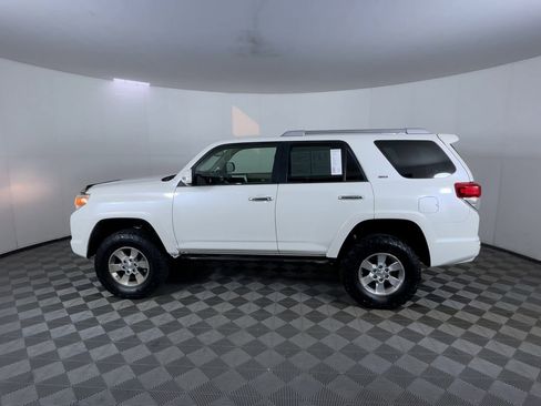 Used 2010 Toyota 4Runner SR5 AWD/4WD image 6