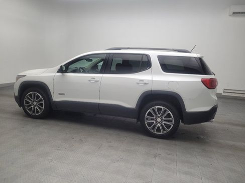 Used 2017 GMC Acadia SLT image 3
