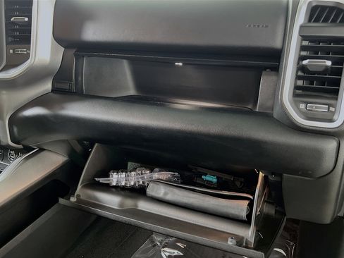 Used 2019 RAM 1500 Big Horn image 34