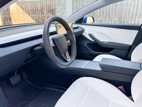 Used 2025 Tesla Model 3 RWD image 15