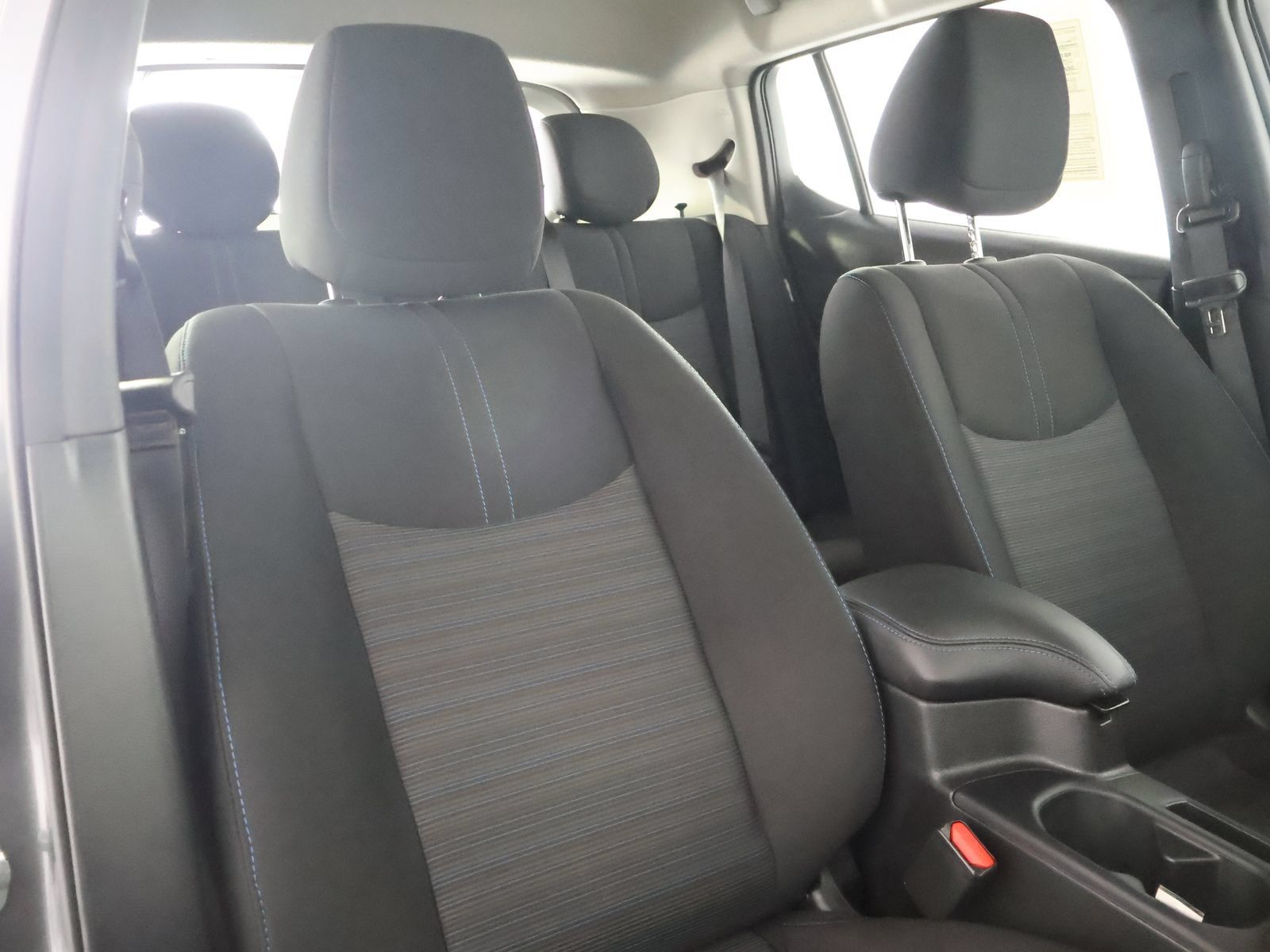 Used 2025 Nissan Leaf S FWD image 48