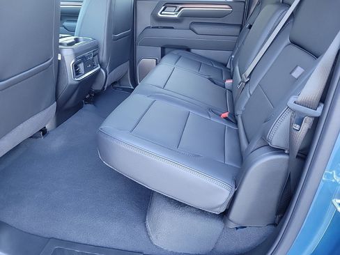 New 2026 GMC Sierra 2500 Denali w/ Denali Reserve Package image 12