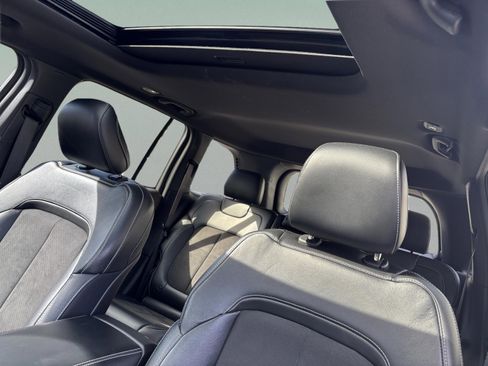 Used 2022 Jeep Grand Cherokee Altitude image 19