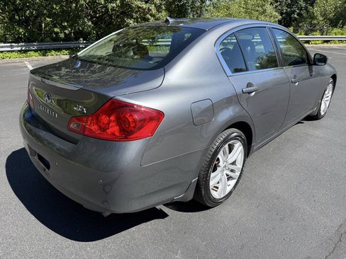 Used 2013 INFINITI G37 x Sedan w/ Premium Pkg AWD/4WD image 5