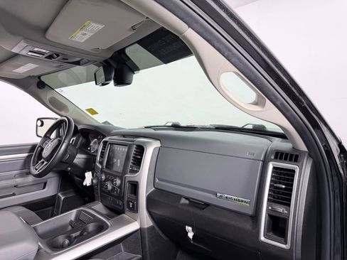 Used 2019 RAM 1500 Big Horn image 25