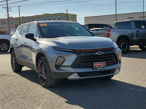 Used 2024 Chevrolet Blazer LT w/ Redline Edition image 2