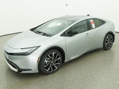 New 2026 Toyota Prius Plug-In Hybrid image 16