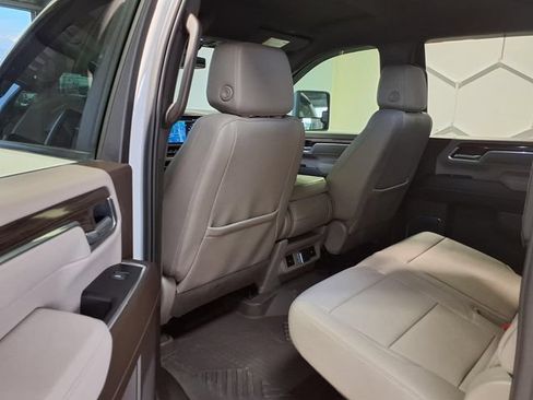 Used 2025 Chevrolet Silverado 2500 LT AWD/4WD image 20