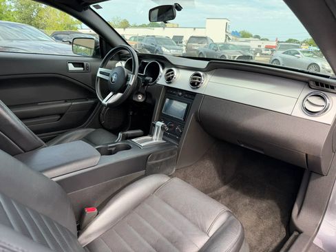Used 2006 Ford Mustang GT Premium RWD image 18