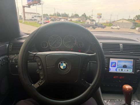 Used 2001 BMW 740iL RWD image 23