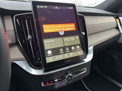 New 2026 Volvo XC90 B6 Ultra w/ Lounge Package image 15