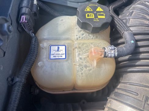 Used 2014 Jeep Cherokee Trailhawk w/ Comfort/Convenience Group image 15