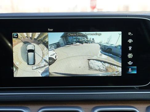 Certified 2023 Mercedes-Benz GLS 580 4MATIC image 28