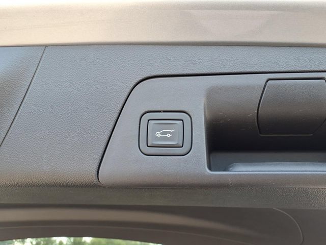 Used 2023 Buick Envision Essence AWD/4WD image 23