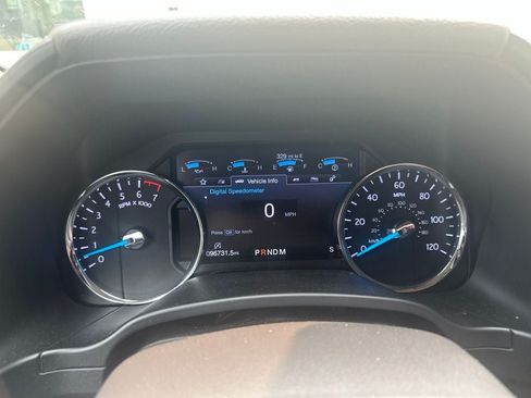 Used 2019 Ford Expedition Limited w/ Equipment Group 302A AWD/4WD image 13