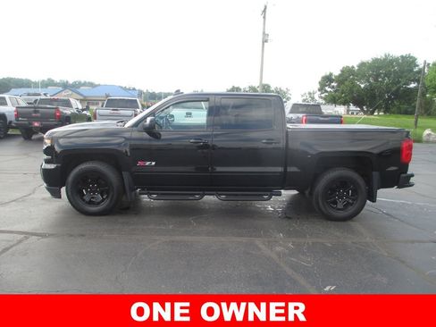 Used 2017 Chevrolet Silverado 1500 LTZ Z71 w/ LTZ Plus Package AWD/4WD image 11