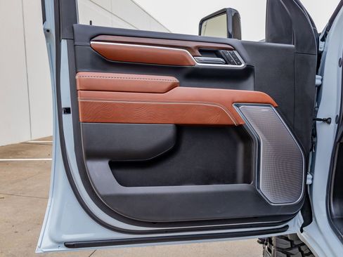 Used 2026 GMC Sierra 3500 Denali Ultimate image 36