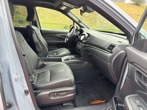 Used 2023 Honda Passport TrailSport image 29