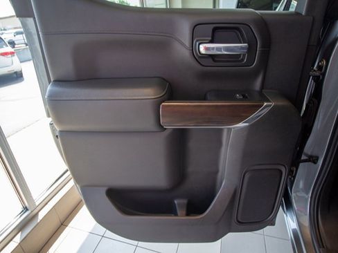 Used 2021 GMC Sierra 1500 SLT w/ SLT Convenience Package image 9