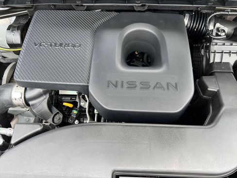 Used 2025 Nissan Murano SV FWD image 13