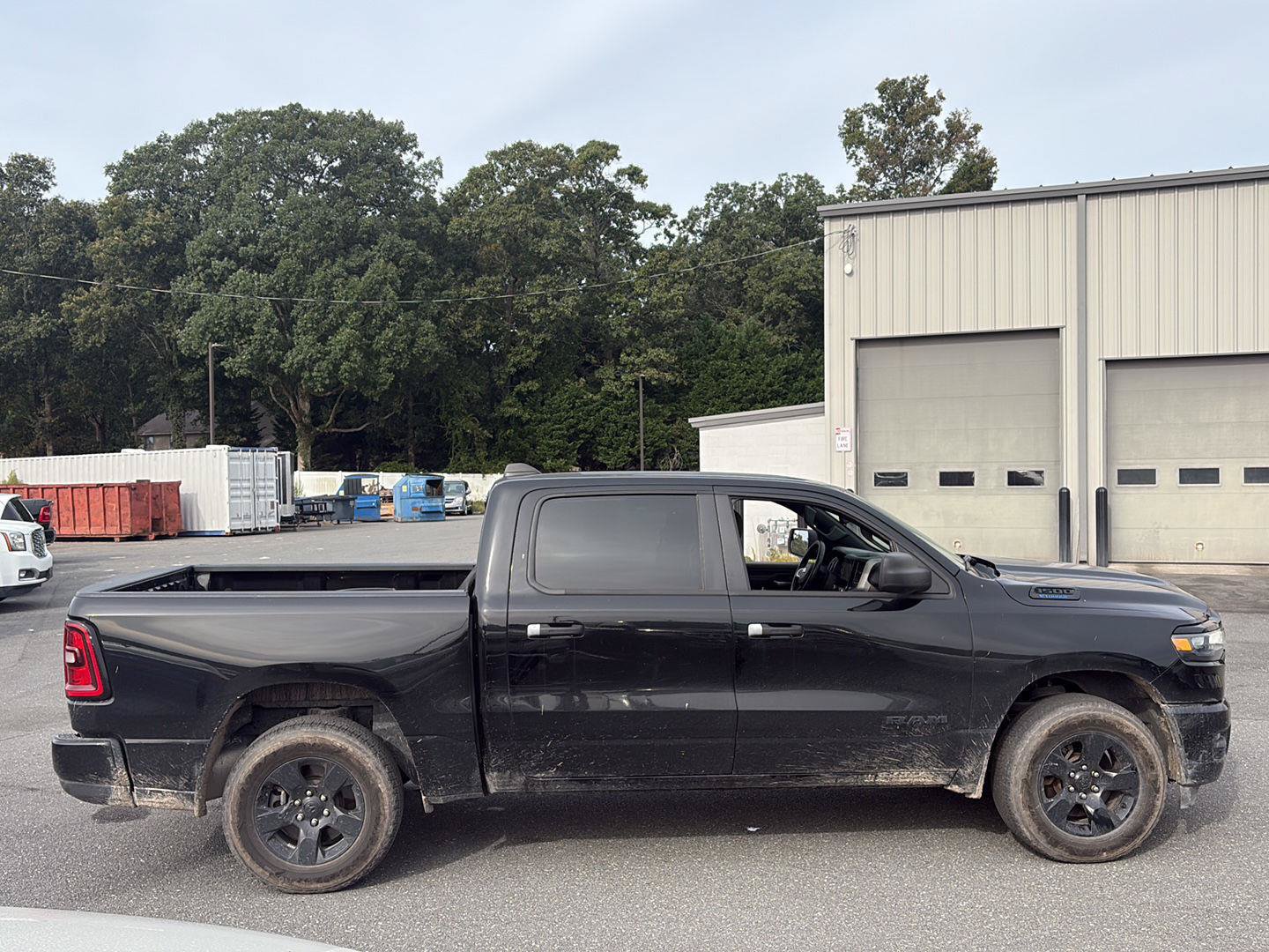 Used 2025 RAM 1500 Tradesman w/ Night Edition AWD/4WD image 6
