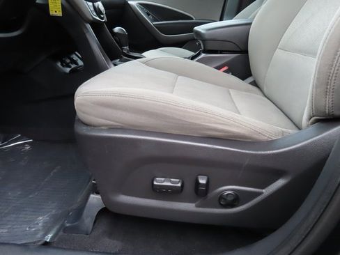 Used 2016 Hyundai Santa Fe Sport w/ Option Group 02 image 17