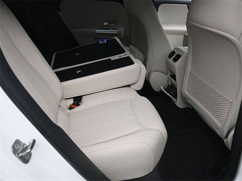 New 2025 Mercedes-Benz GLA 250 image 27