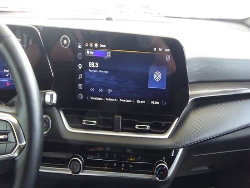 Used 2026 Chevrolet Equinox LT FWD image 22