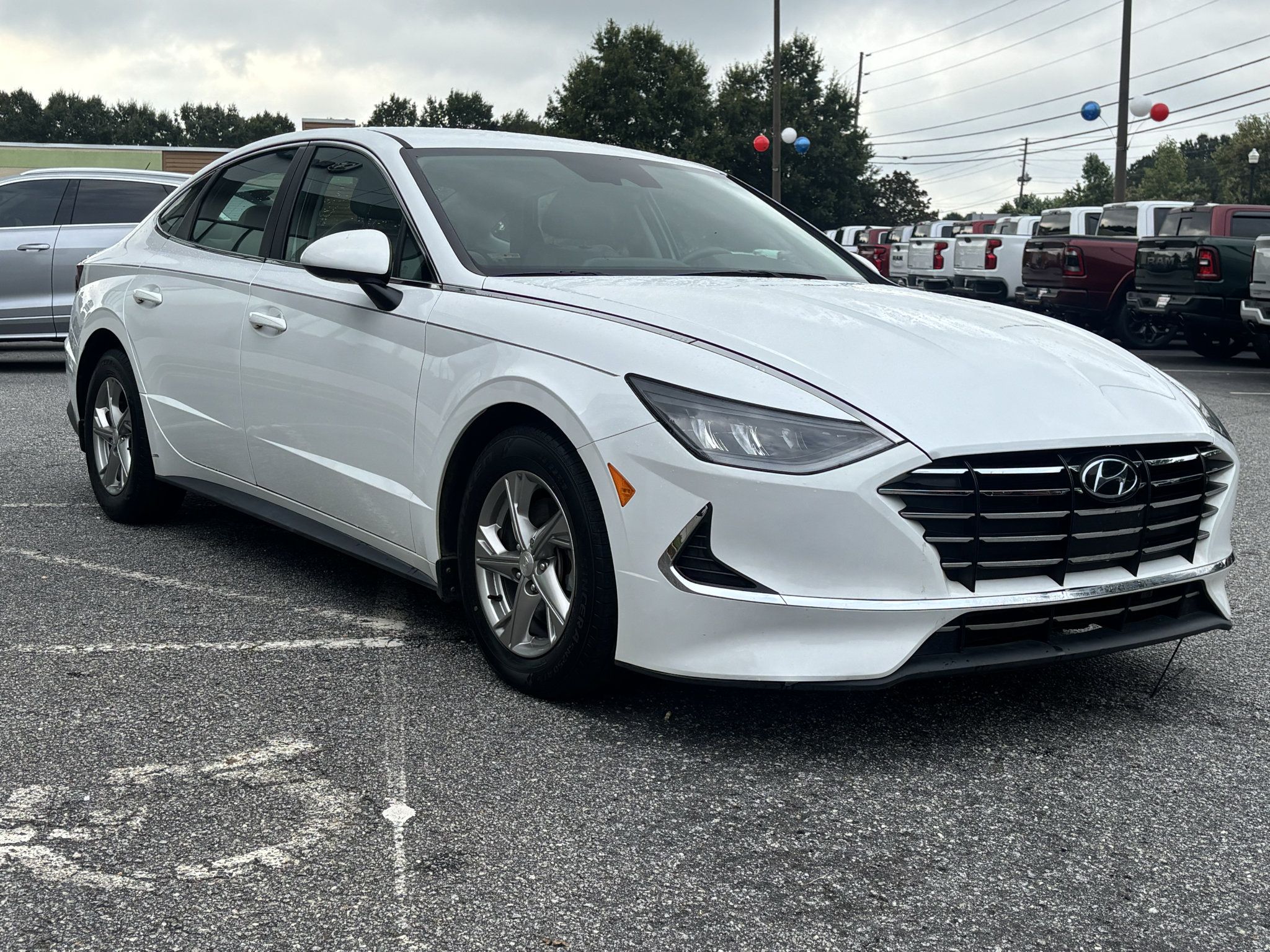 Used 2022 Hyundai Sonata SE FWD image 3