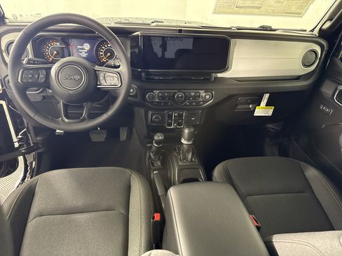 New 2026 Jeep Gladiator Sport image 15