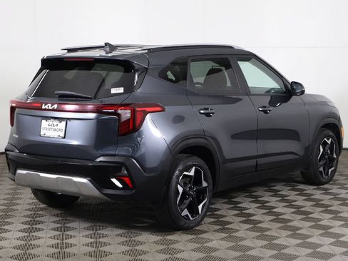 Used 2025 Kia Seltos S FWD image 9