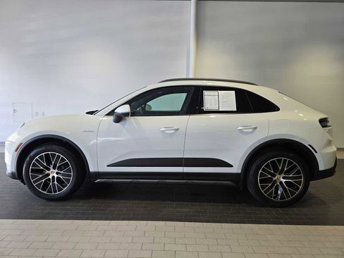 Used 2025 Porsche Macan Electric RWD image 2