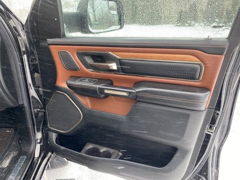 Used 2019 RAM 1500 Laramie Longhorn image 29