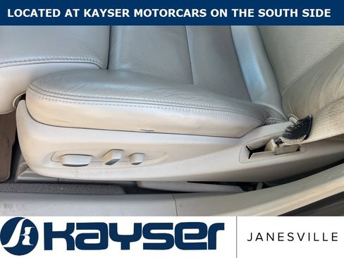 Used 2013 Cadillac XTS Luxury w/ Driver Awareness Package image 27