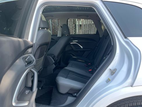 Used 2025 Audi Q5 Premium Plus w/ Premium Plus AWD/4WD image 7