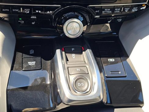 Used 2025 Acura MDX SH-AWD w/ Technology Package image 21
