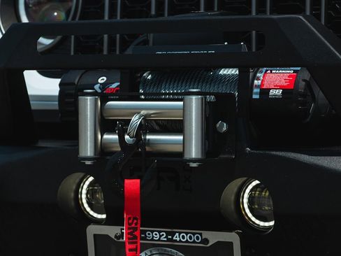 Used 2023 Jeep Gladiator Mojave w/ Cold Weather Group image 11