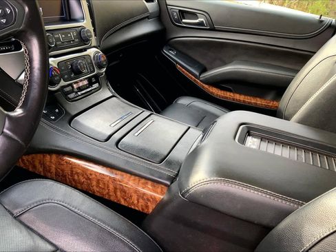 Used 2019 Chevrolet Tahoe Premier image 15
