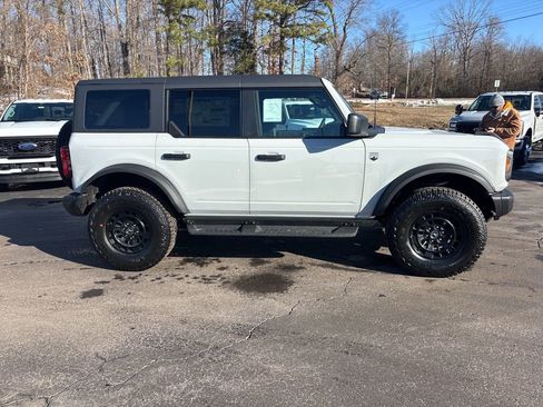New 2026 Ford Bronco Big Bend image 8