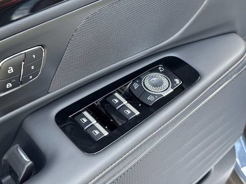 New 2026 Lincoln Nautilus Premier w/ Jet Appearance Package AWD/4WD image 22