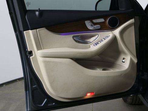 Used 2020 Mercedes-Benz GLC 300 image 16