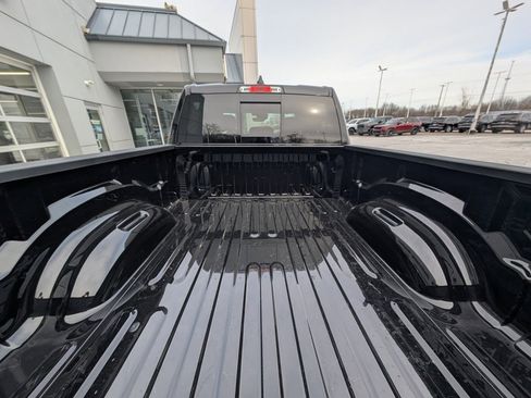 New 2026 RAM 1500 4x4 Crew Cab image 11