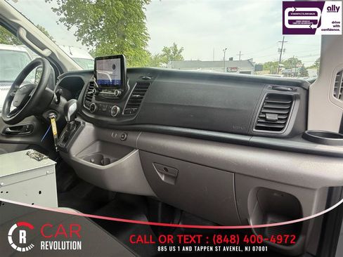 Used 2021 Ford Transit 150 Low Roof AWD image 27