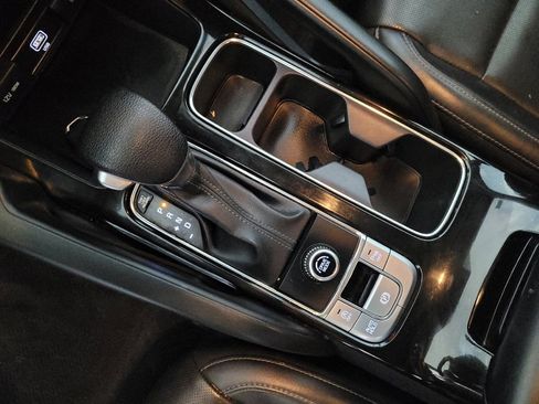 Used 2020 Kia Telluride LX FWD image 26