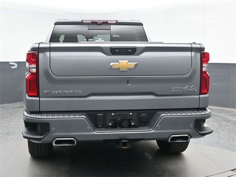 Used 2023 Chevrolet Silverado 1500 High Country w/ Technology Package image 13