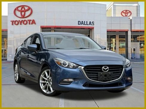 Used 2017 MAZDA MAZDA3 Touring w/ Popular Equipment Package FWD image 1