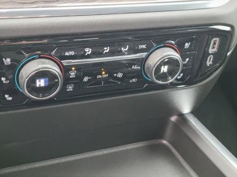 Used 2024 Chevrolet Silverado 2500 LTZ w/ LTZ Plus Package image 38