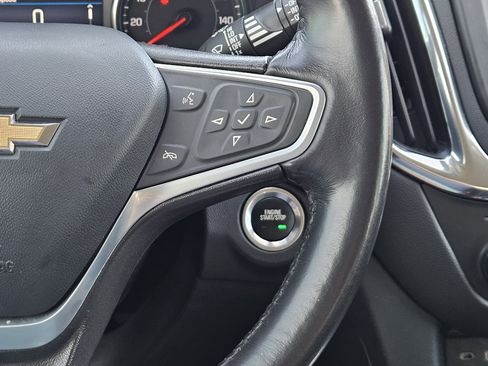 Used 2022 Chevrolet Equinox LT image 30