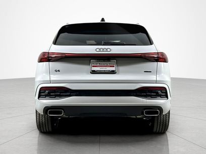 Used 2025 Audi Q5 Premium w/ Convenience Package